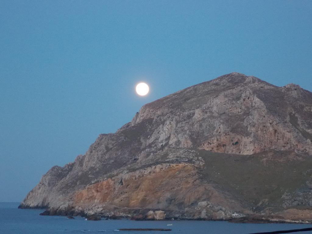 Aspous Studios And Rooms Skyros Bagian luar foto