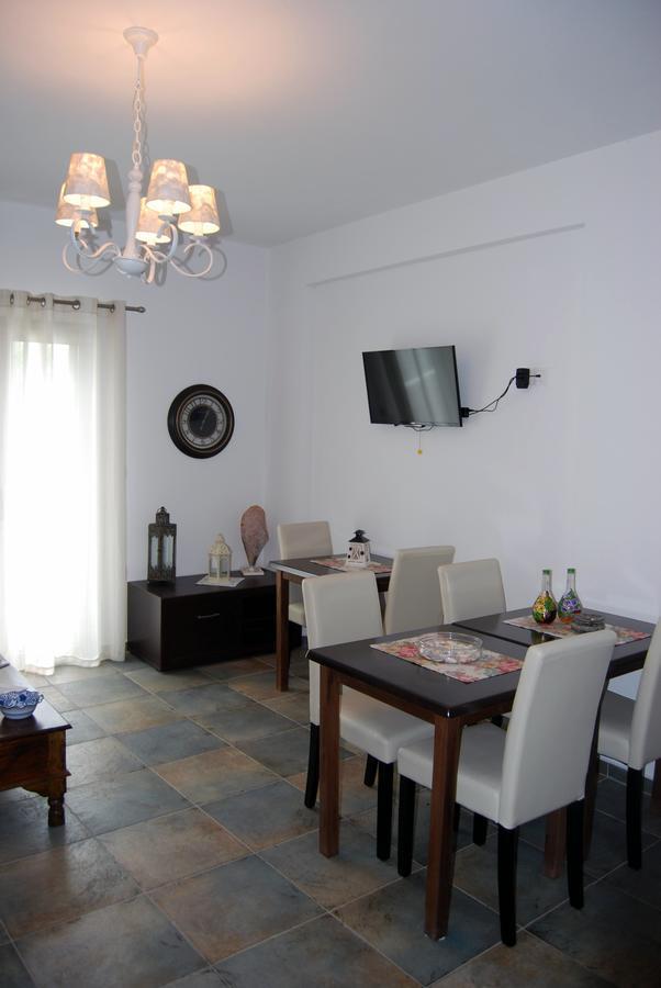 Aspous Studios And Rooms Skyros Bagian luar foto
